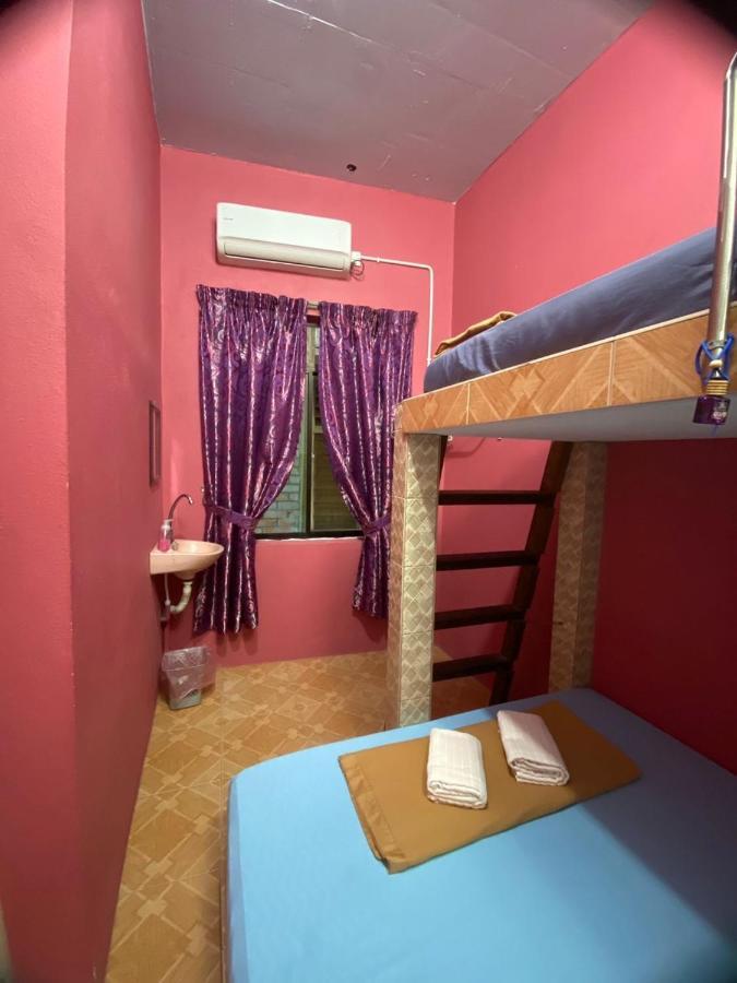 Rumah Hentian Ayah Kampung Kuala Besut Exterior foto